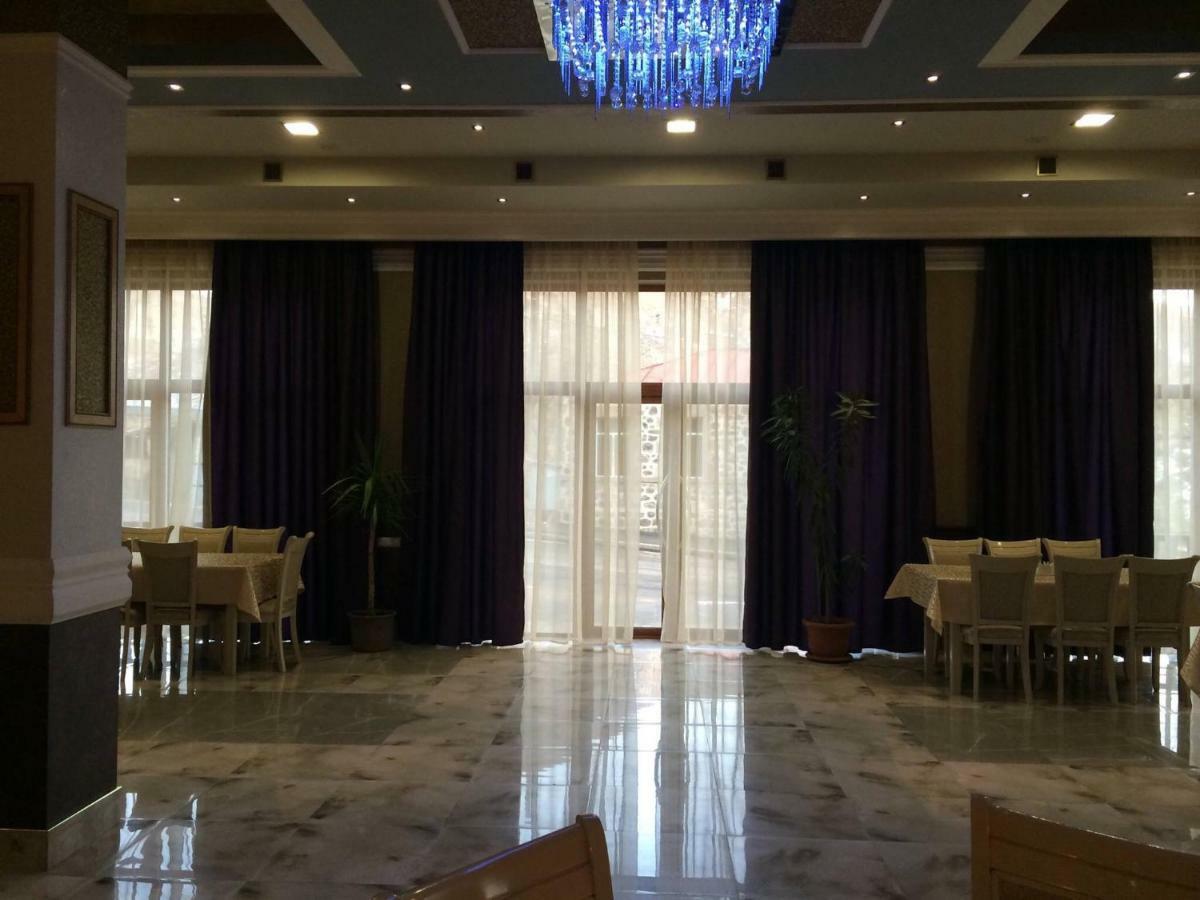 Lara Hotel Goris Exterior photo