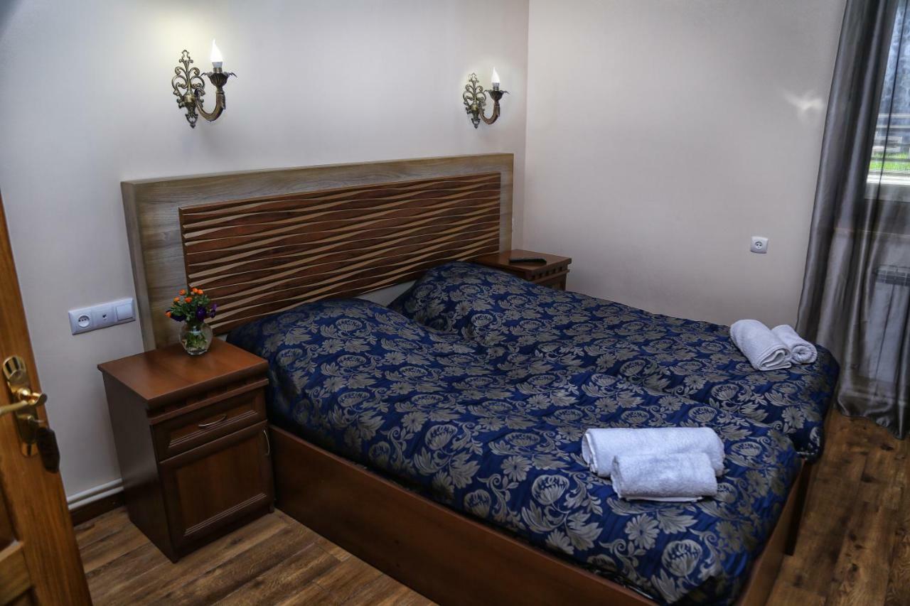 Lara Hotel Goris Exterior photo