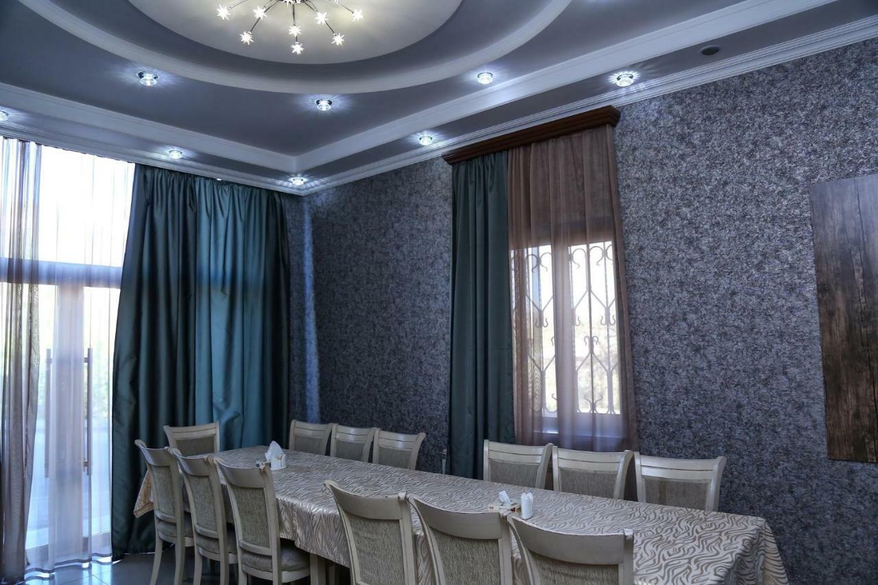 Lara Hotel Goris Exterior photo